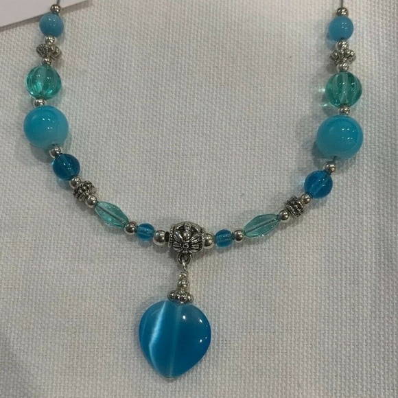 Donna Duncan Necklace & Earrings - Picture 5 of 5